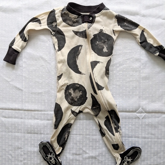 Burt's Bees Baby Other - Burt's Bees Baby Zip Up Footed Pajama